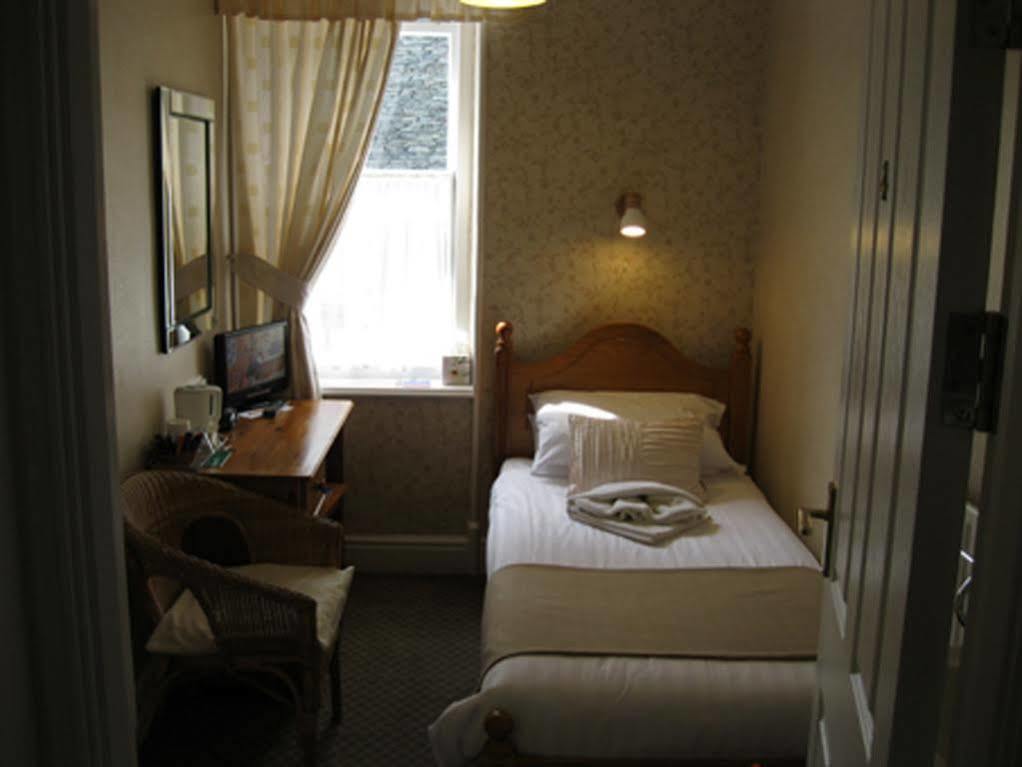 ケズィック Harvington House Bed & Breakfast エクステリア 写真